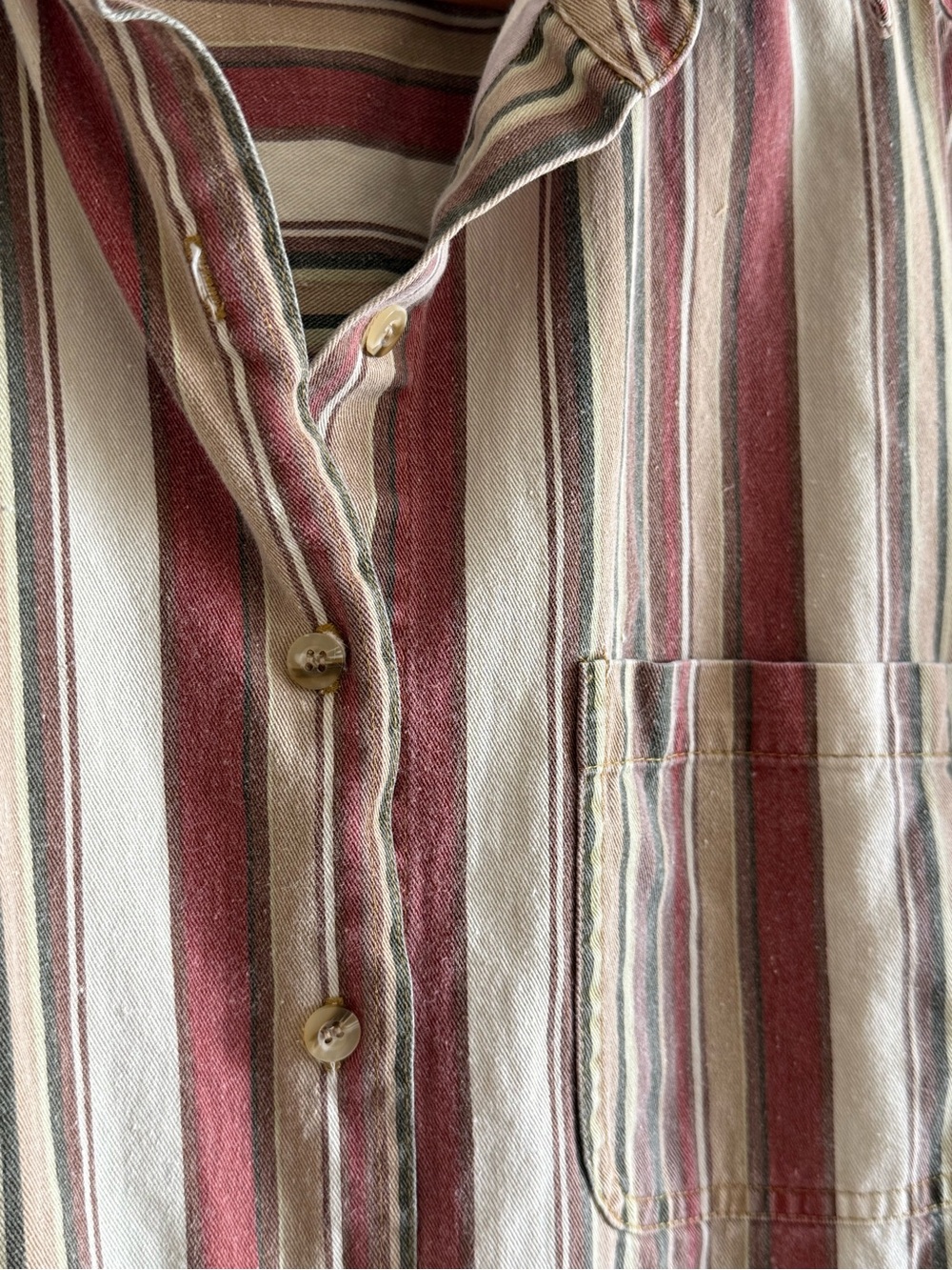 90’s Striped Shirt - Picture 5 of 8